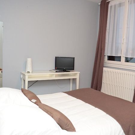 Auberge Du Lac Hotell Marcilly-sur-Tille Exteriör bild