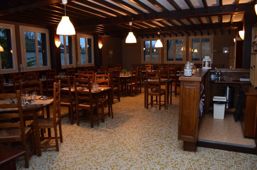 Auberge Du Lac Hotell Marcilly-sur-Tille Exteriör bild
