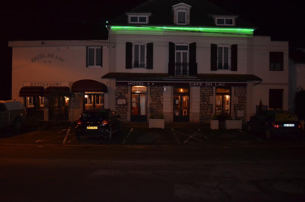 Auberge Du Lac Hotell Marcilly-sur-Tille Exteriör bild
